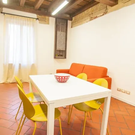 Italianflat - Veronetta Flat *